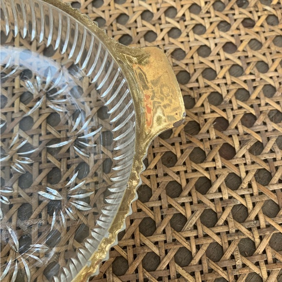 Gold Trimmed Ribbed Vintage Pressed Glass Dish - Picture 7 of 11